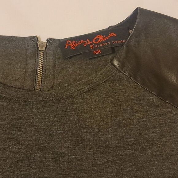 Alice + Olivia top size medium - Picture 3 of 8